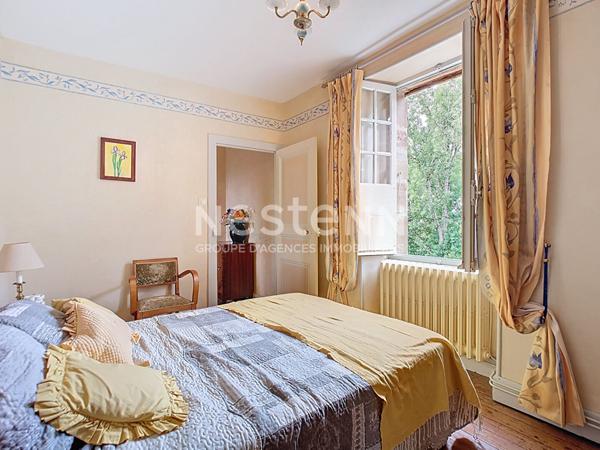 Maison d'habitation et deux granges à vendre à Saint Aulaire - 3 chambres - 1 sde - Deux puits