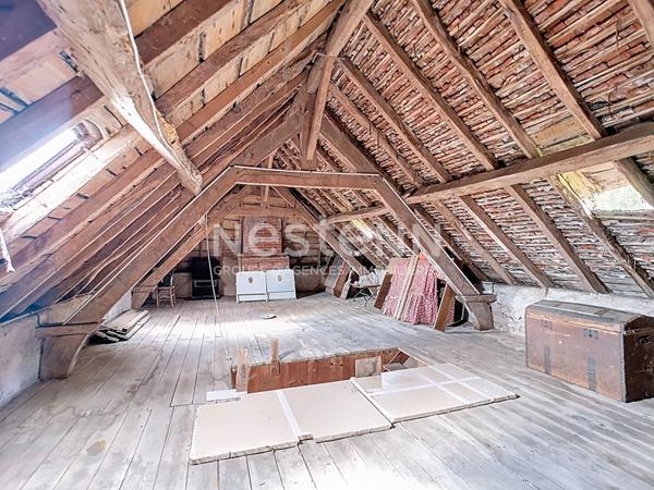 Maison d'habitation et deux granges à vendre à Saint Aulaire - 3 chambres - 1 sde - Deux puits