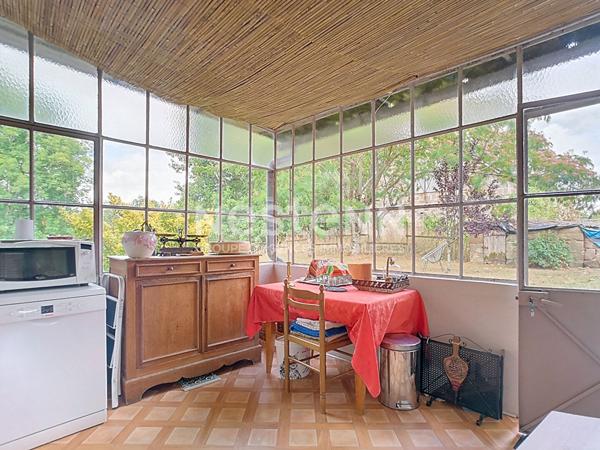 Maison d'habitation et deux granges à vendre à Saint Aulaire - 3 chambres - 1 sde - Deux puits