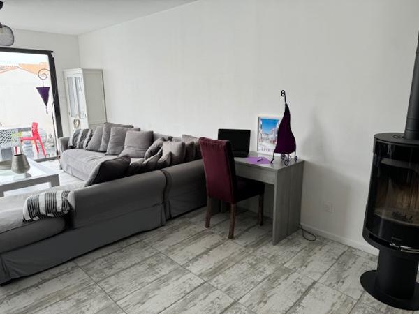 Saint-Xandre (17138) MAISON DE 4 CHAMBRES PISCINE