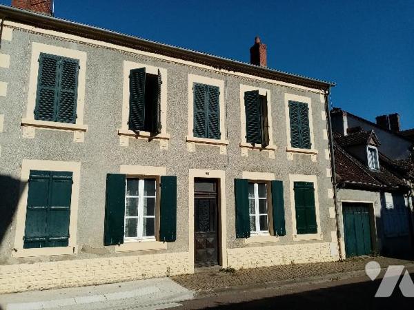 Maison 5 pièces. Jardin