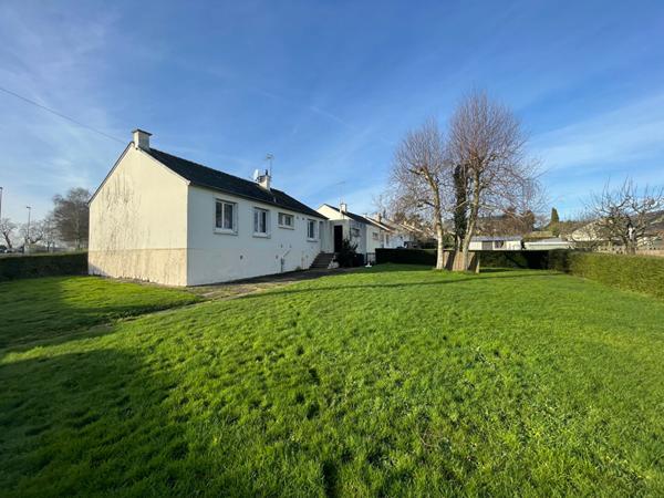 À VENDRE ! MAISON Saint-Aubin-D'Aubigné - 90 m² / Plain-pied / 4 chambres / Terrain 660m² /