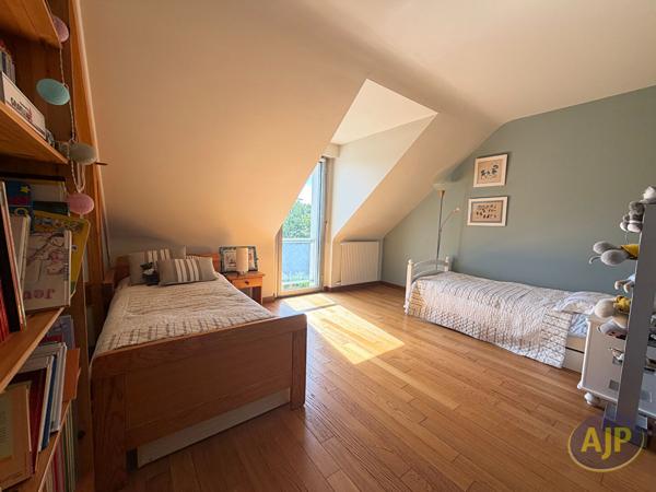 Maison à vendre Orvault - 7 pièces, 167m² avec 5 chambre(s) à 535 000€ - AJP Immobilier Sautron