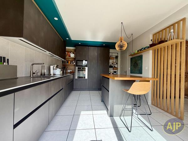 Maison à vendre Orvault - 7 pièces, 167m² avec 5 chambre(s) à 535 000€ - AJP Immobilier Sautron