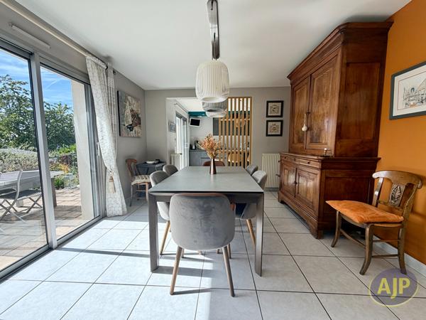 Maison à vendre Orvault - 7 pièces, 167m² avec 5 chambre(s) à 535 000€ - AJP Immobilier Sautron