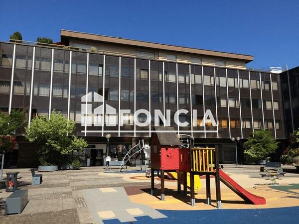 Location Studio 25 m² - 21 PLACE DU FORUM Metz 57000