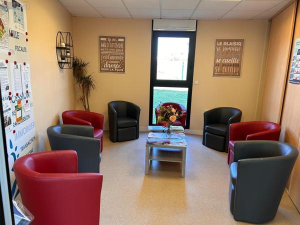 Bureaux à vendre à Genillé dans l'Indre-et-Loire (37460), ref : 37089/2023/02 Bureaux à vendre à Genillé dans l'Indre-et-Loire (37460), ref : 37089/2023/02