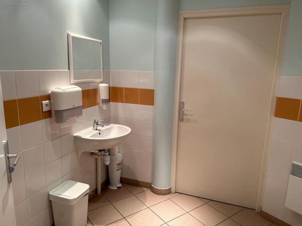 Bureaux à vendre à Genillé dans l'Indre-et-Loire (37460), ref : 37089/2023/02 Bureaux à vendre à Genillé dans l'Indre-et-Loire (37460), ref : 37089/2023/02