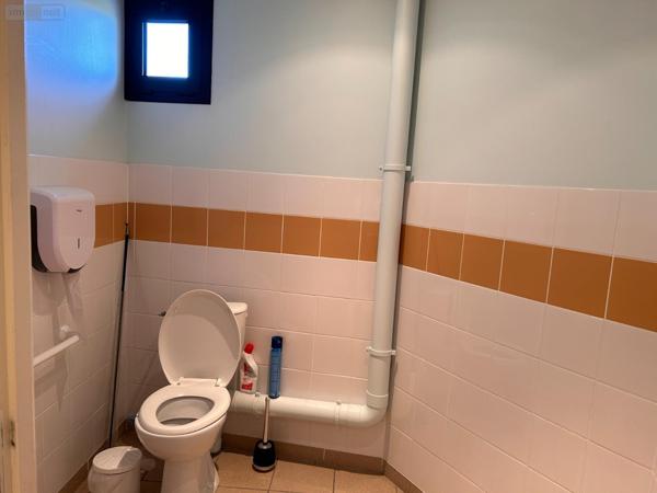 Bureaux à vendre à Genillé dans l'Indre-et-Loire (37460), ref : 37089/2023/02 Bureaux à vendre à Genillé dans l'Indre-et-Loire (37460), ref : 37089/2023/02