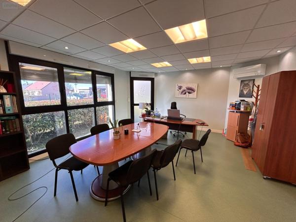 Bureaux à vendre à Genillé dans l'Indre-et-Loire (37460), ref : 37089/2023/02 Bureaux à vendre à Genillé dans l'Indre-et-Loire (37460), ref : 37089/2023/02