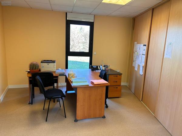 Bureaux à vendre à Genillé dans l'Indre-et-Loire (37460), ref : 37089/2023/02 Bureaux à vendre à Genillé dans l'Indre-et-Loire (37460), ref : 37089/2023/02