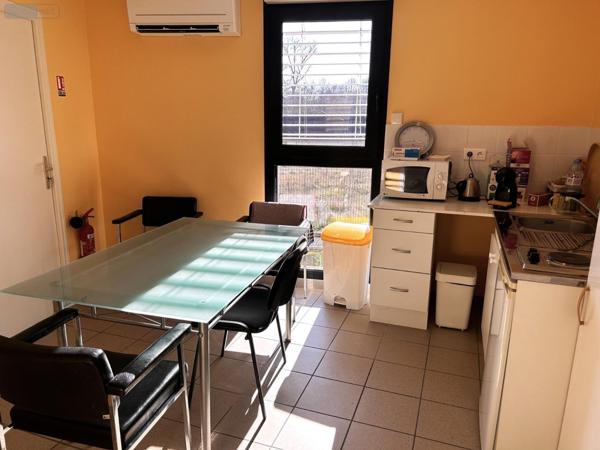 Bureaux à vendre à Genillé dans l'Indre-et-Loire (37460), ref : 37089/2023/02 Bureaux à vendre à Genillé dans l'Indre-et-Loire (37460), ref : 37089/2023/02