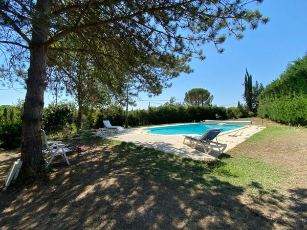 Maison de charme à vendre à Puyricard, Aix-en-Provence - 6 pièces, piscine, grand terrain
