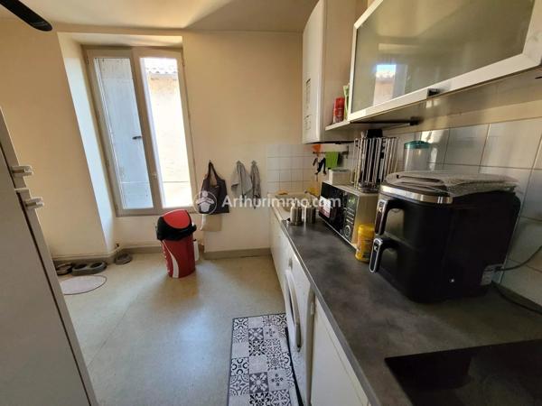 Vente Immeuble 8 pièces 180 m2 à Saint-Jean-d'Angély