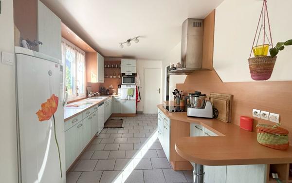 Maison à vendre    7 pièces • 166 m2 Le Plessis-Trévise