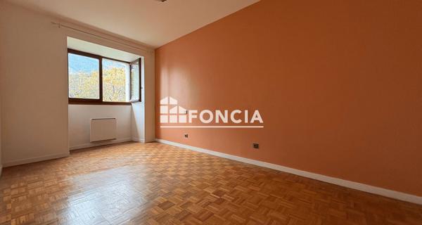 À vendre Maison 5 pièces 90 m² - La Terrasse 38660