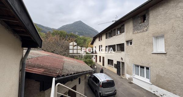 À vendre Maison 5 pièces 90 m² - La Terrasse 38660