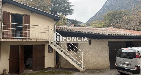 À vendre Maison 5 pièces 90 m² - La Terrasse 38660