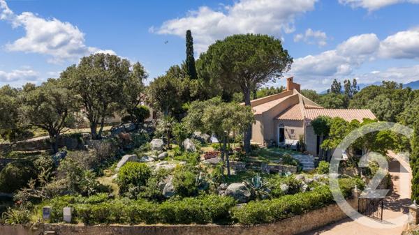 Maison à vendre  5 pièces - 162 m 2   ZONZA  - 201