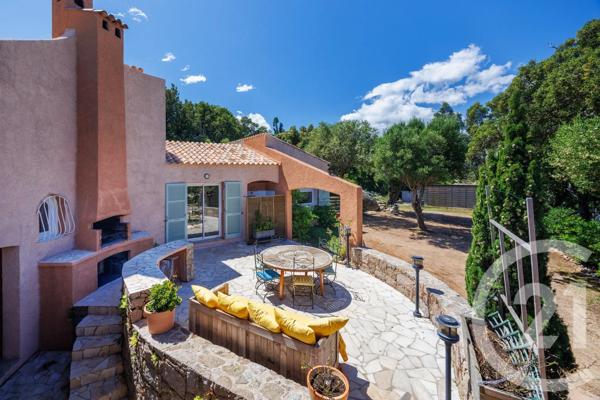 Maison à vendre  5 pièces - 162 m 2   ZONZA  - 201