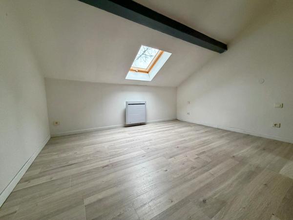 Immeuble de rapport 5 lots loués – 31 200 €/an – 255 000 €