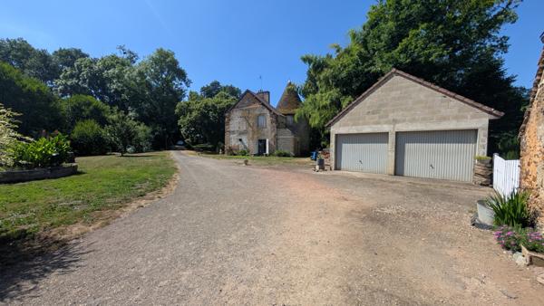 La Milesse (72650) Propriété de campagne avec étangs