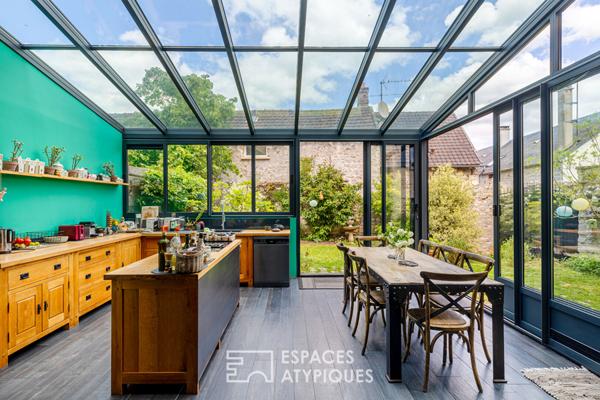 Maison en pierre, piscine, jardin bucolique et potentiel d’exception dans le Vexin