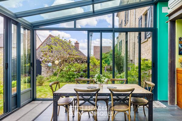 Maison en pierre, piscine, jardin bucolique et potentiel d’exception dans le Vexin