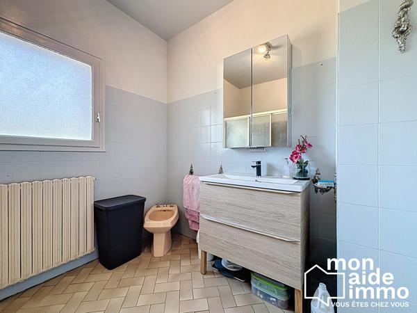 Proche Limoges, maison sur sous sol, 3 chambres, terrain