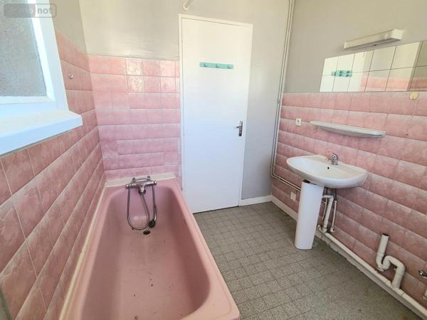 Appartement à vendre à Pierrelatte dans la Drôme (26700), ref : 26060-833