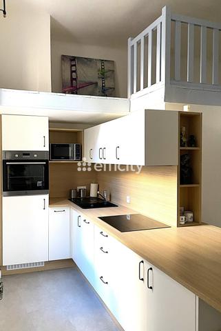 Appartement
         2 pièces
        - 49 m² 260 000 € *