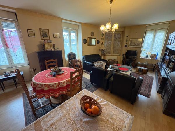 APPARTEMENT LOUE 50M2 RDC