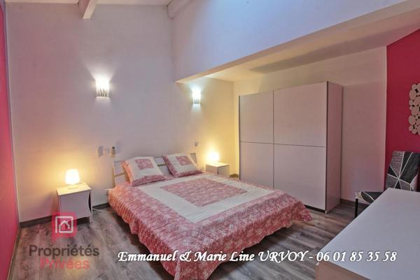 15 Kms de Saint Rémy de Provence- Secteur Montagnette - Propriété 323 m² avec plus de 2ha de terrain