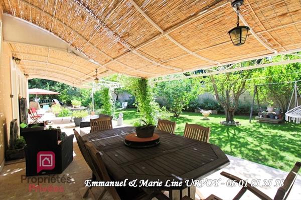 15 Kms de Saint Rémy de Provence- Secteur Montagnette - Propriété 323 m² avec plus de 2ha de terrain