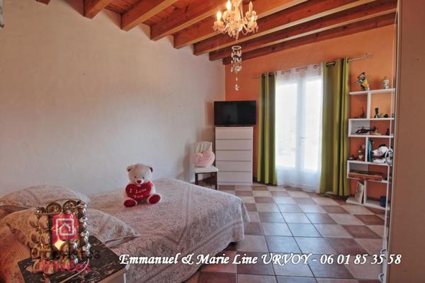 15 Kms de Saint Rémy de Provence- Secteur Montagnette - Propriété 323 m² avec plus de 2ha de terrain