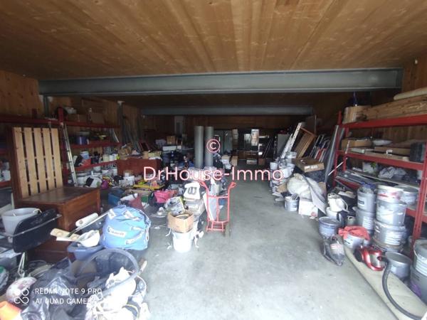 Parking / Box à vendre de 140 m²