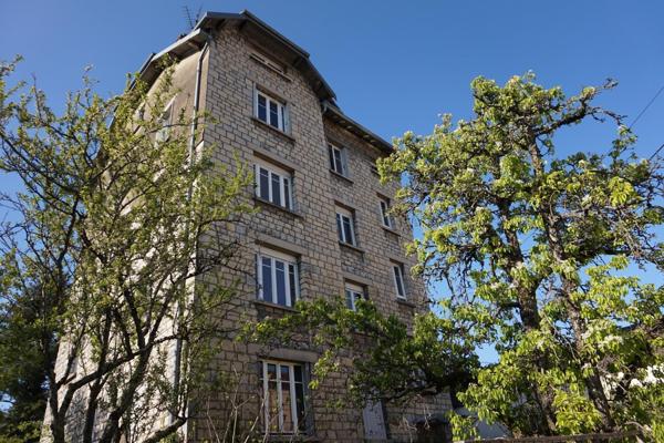 Appartement T3 de 76m² en impasse + cave. Calme absolu et vue magnifique.