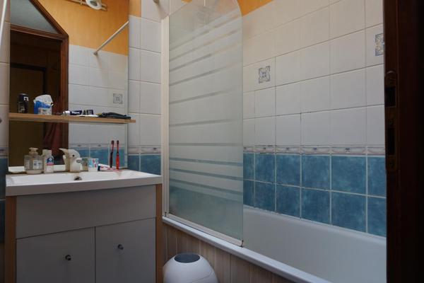 Appartement T3 de 76m² en impasse + cave. Calme absolu et vue magnifique.