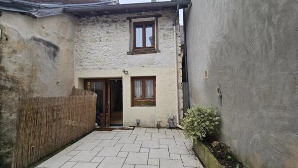Location Maison de village 3 pièces 77 m2 à Morestel