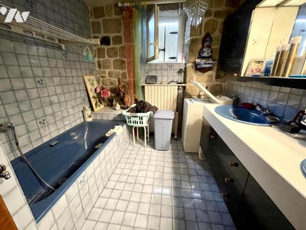 Propriété d’Exception au Pied de la Tour d’Apcher – Lozère (48200)