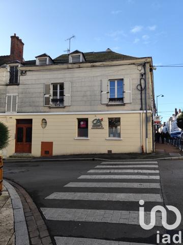 Appartement 4 pièces de 119 m² à Étampes (91150)