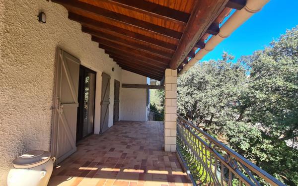 Maison à vendre    4 pièces •  Bezouce