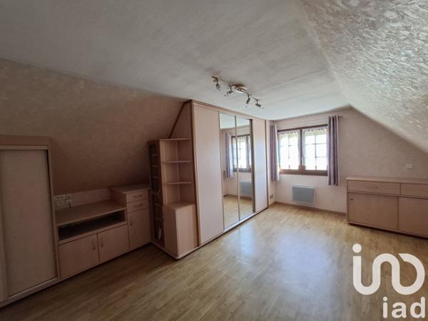 Maison traditionnelle 4 pièces de 85 m² à Breteuil (27160)