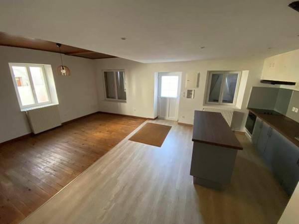 Maison à louer  4 pièces • 79 m2 Molières