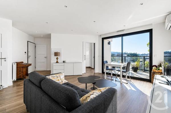 Appartement F3 à vendre  3 pièces - 66,80 m 2   ST MAUR DES FOSSES  - 94