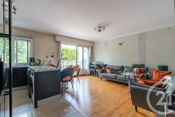 Appartement F3 à vendre  3 pièces - 66,80 m 2   ST MAUR DES FOSSES  - 94