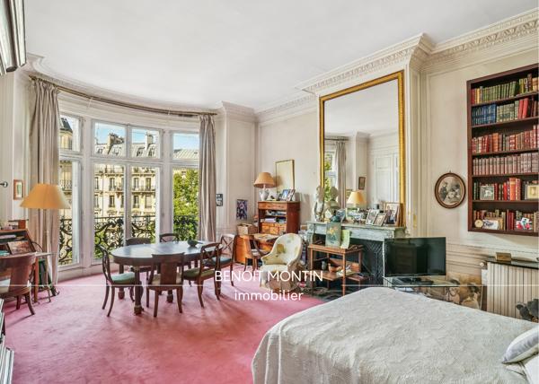 Appartement
         5 pièces
        - 153 m² Bien prestige 2 400 000 € *
