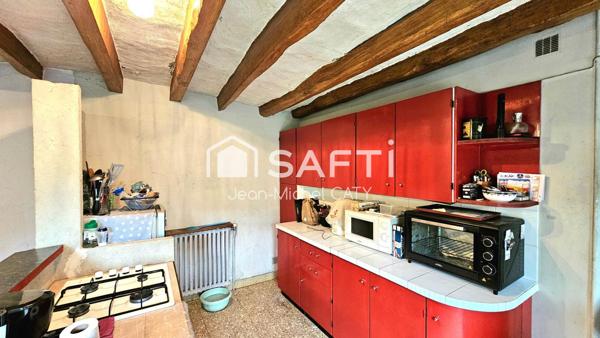 Maison ancienne a rénover sur la commune de Tracy proche de Sancerre.