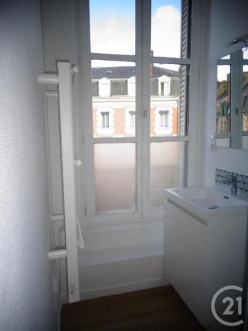 Immeuble à vendre  165 m2 FOUGERES - 35