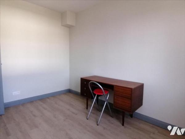 PAVILLON SUR SOUS-SOL